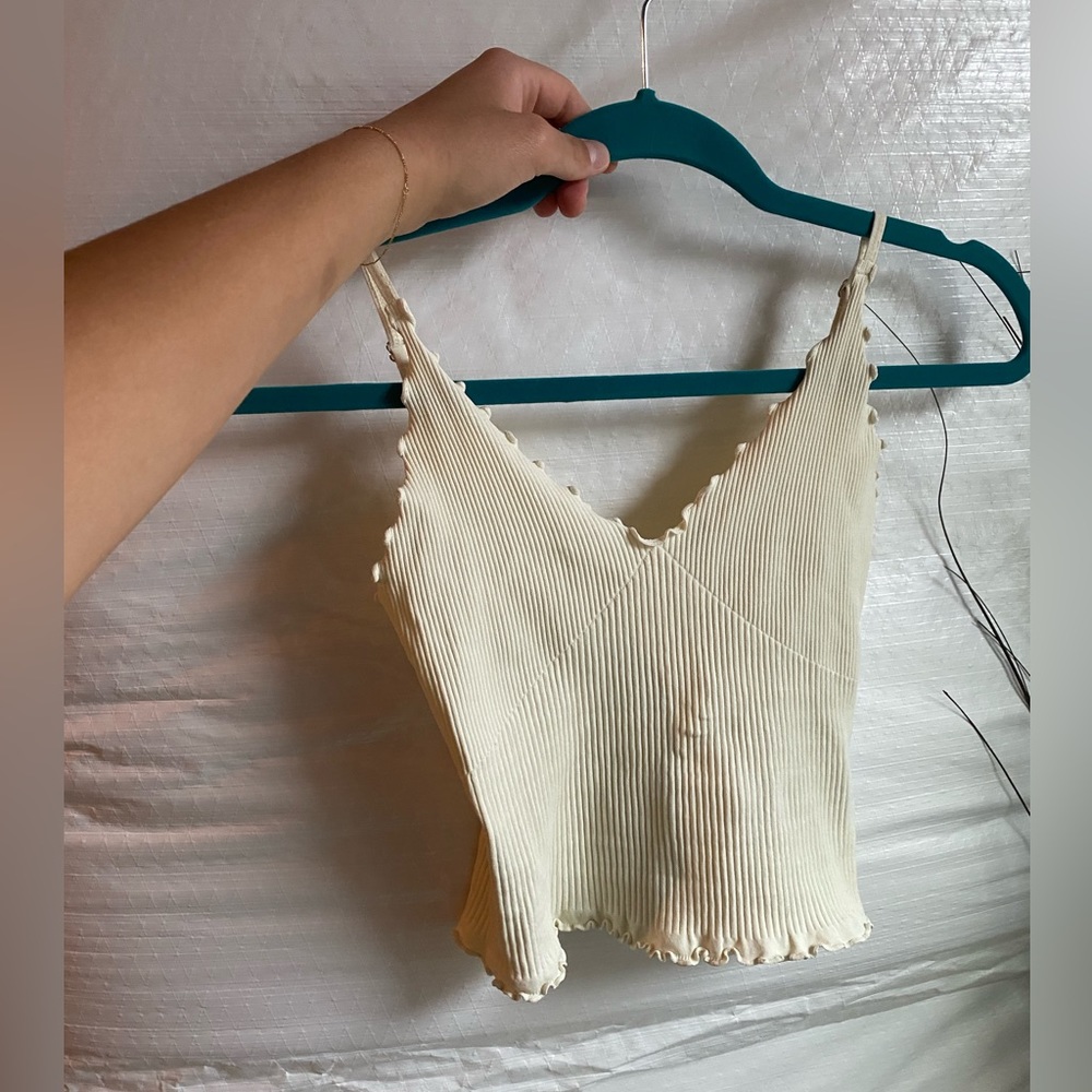 Free people intimately ruffled, cropped tank top. Cream , size s/xs - Picture 1 of 4